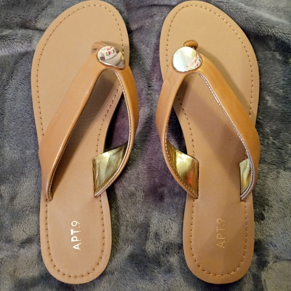 Apt. 9 flip flops